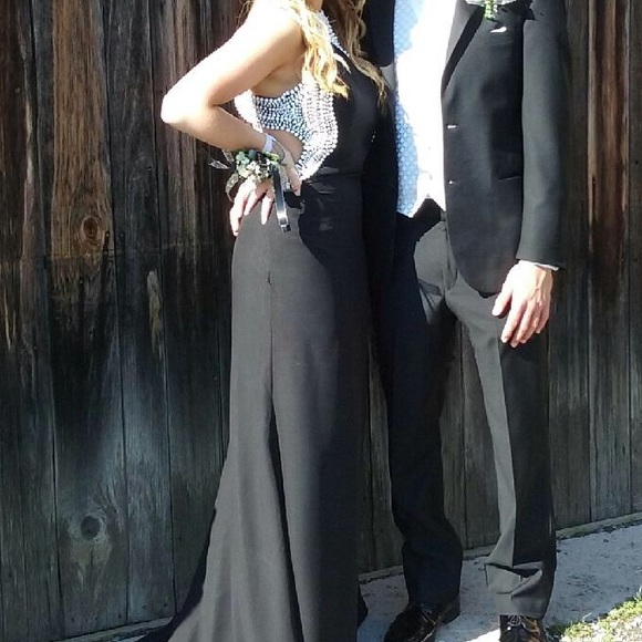 Like new prom dress! - Picture 3 of 3